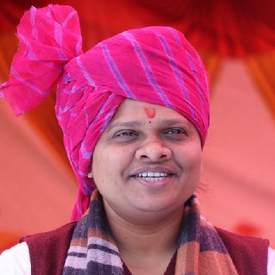 Hina Kawre